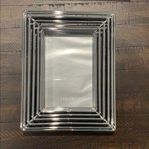 ZGallerie 4x6 Drake frame in silver - NWT